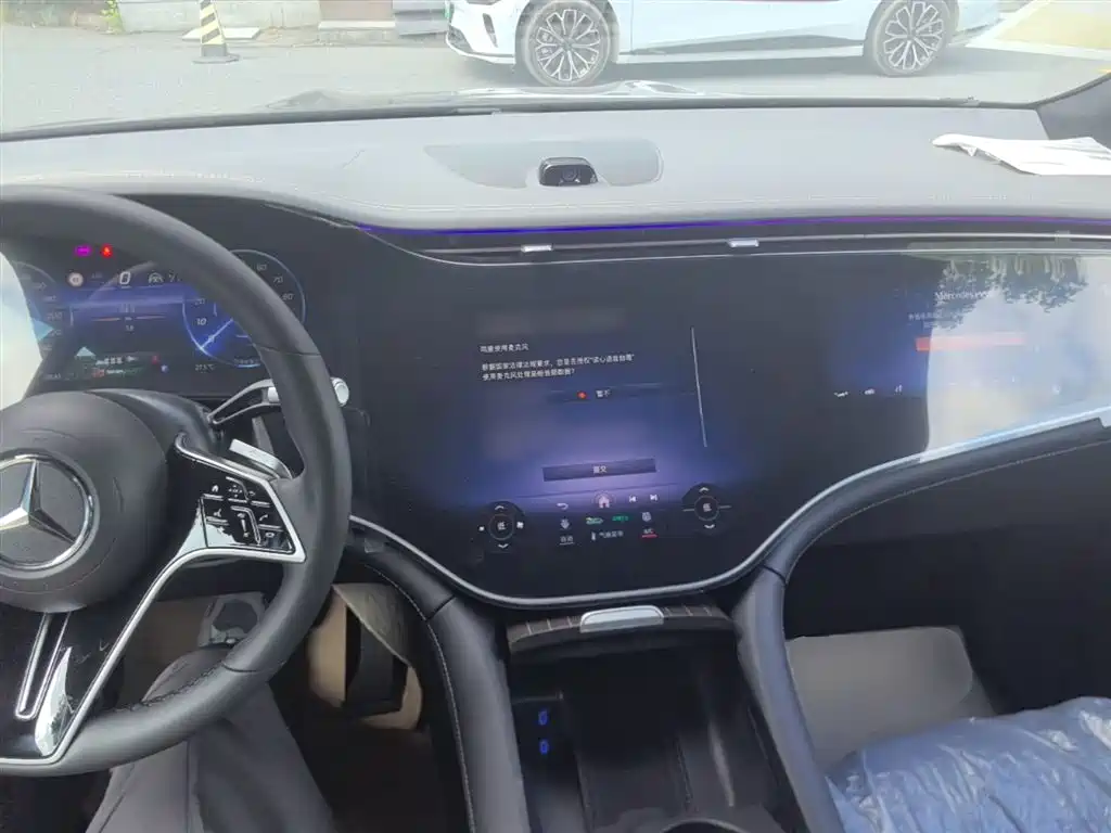 Mercedes-Benz EQS 2025 Model 500 4MATIC фото 10