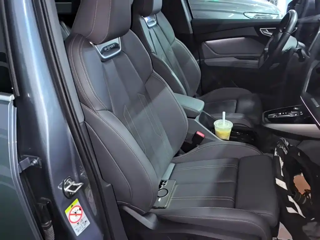 Фото 25 - Audi Q4 e-tron