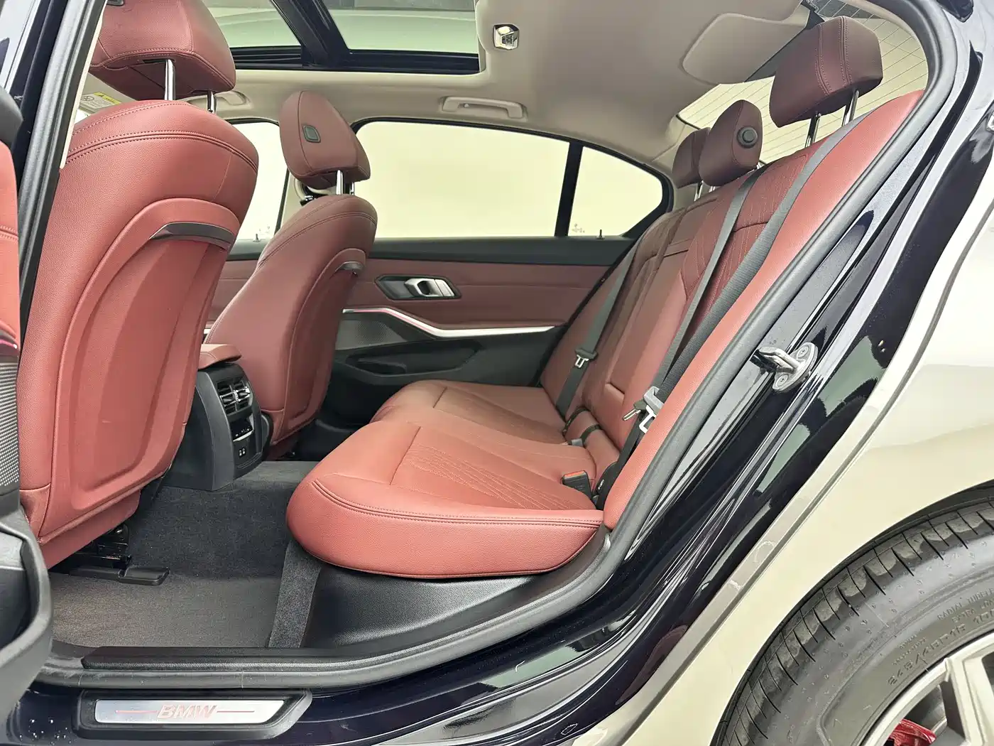 BMW i3 2022 eDrive 35 L фото 5