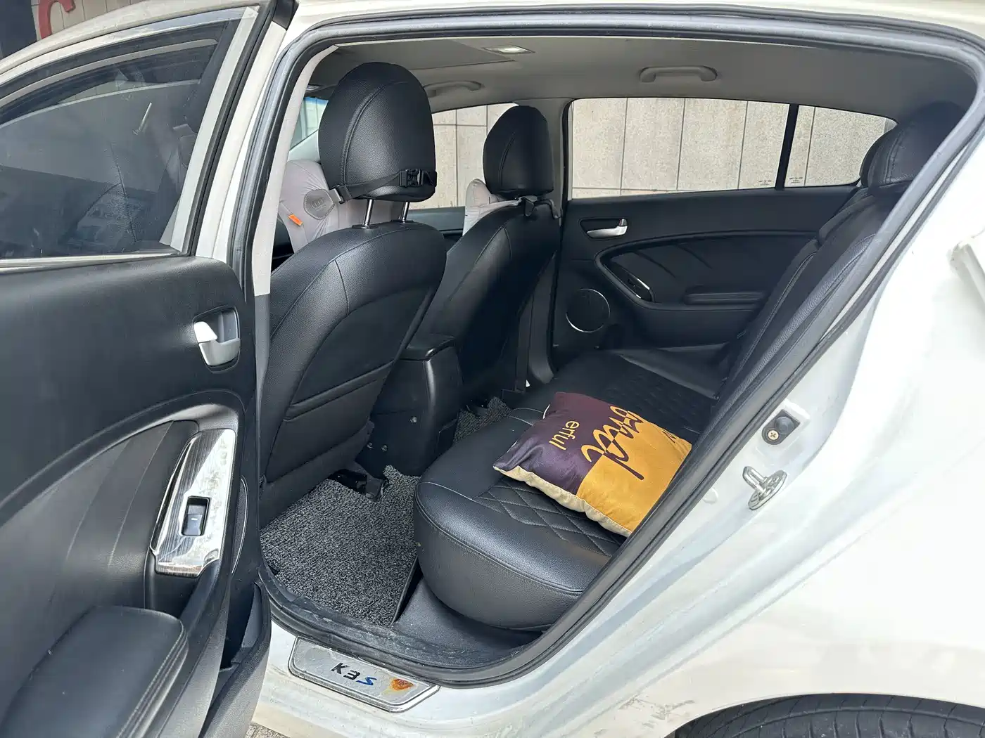 Kia K3S 2014 2014 1.6L Automatic GLS