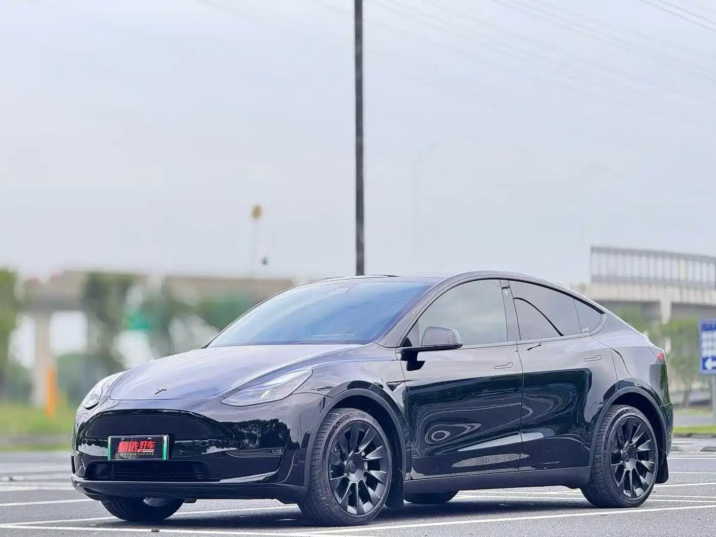 Tesla Model Y 2023