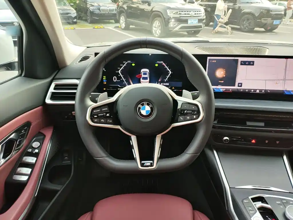 Photo 11 - BMW 3 Series