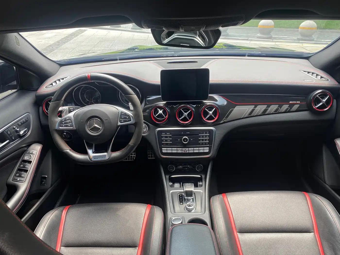Mercedes-Benz GLA AMG 2020 2017 AMG GLA 45 4MATIC