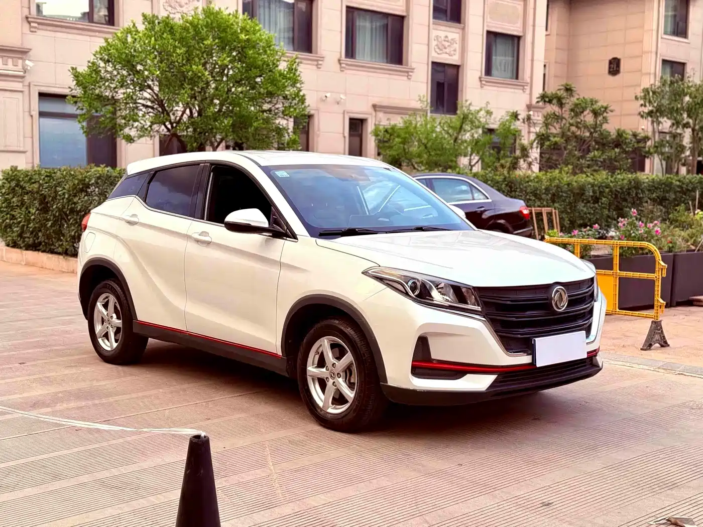 Dongfeng Fengguang Fengon 500 2021 2021 1.5L CVT Comfort