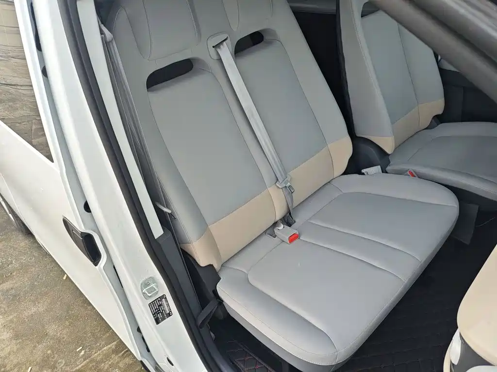 Maxus Dana V1 2025 2025 Model V1+ Long Wheelbase High Roof Multi-Purpose Edition (62kWh)