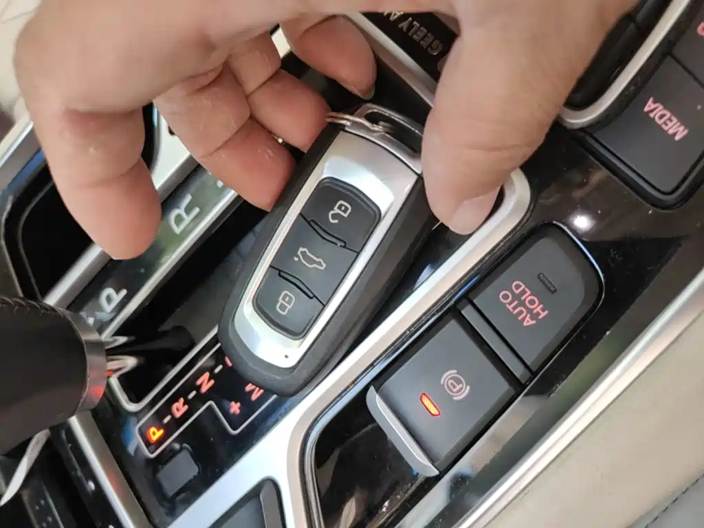 Photo 9 - Geely Borui