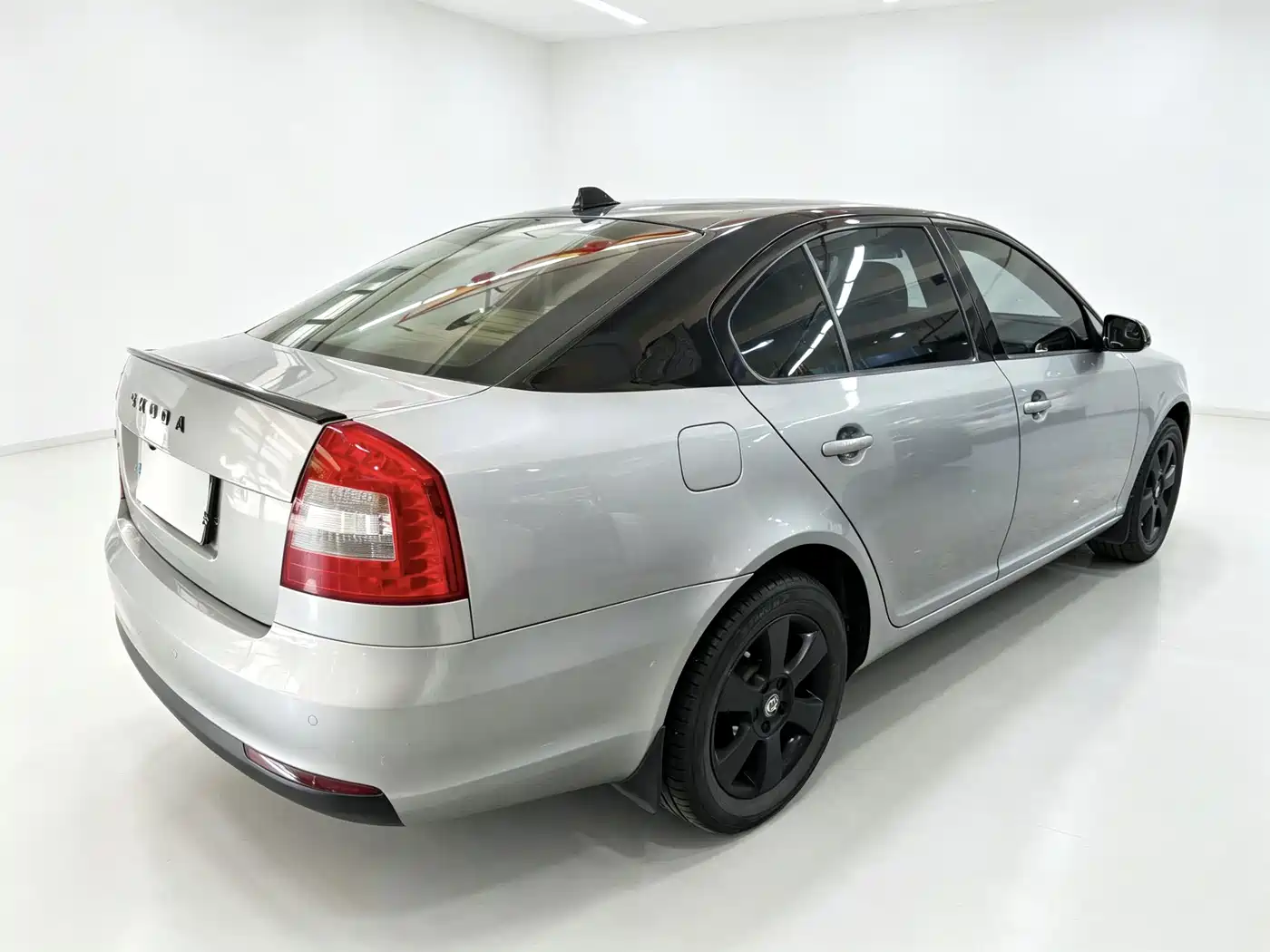 Фото 10 - Škoda Octavia