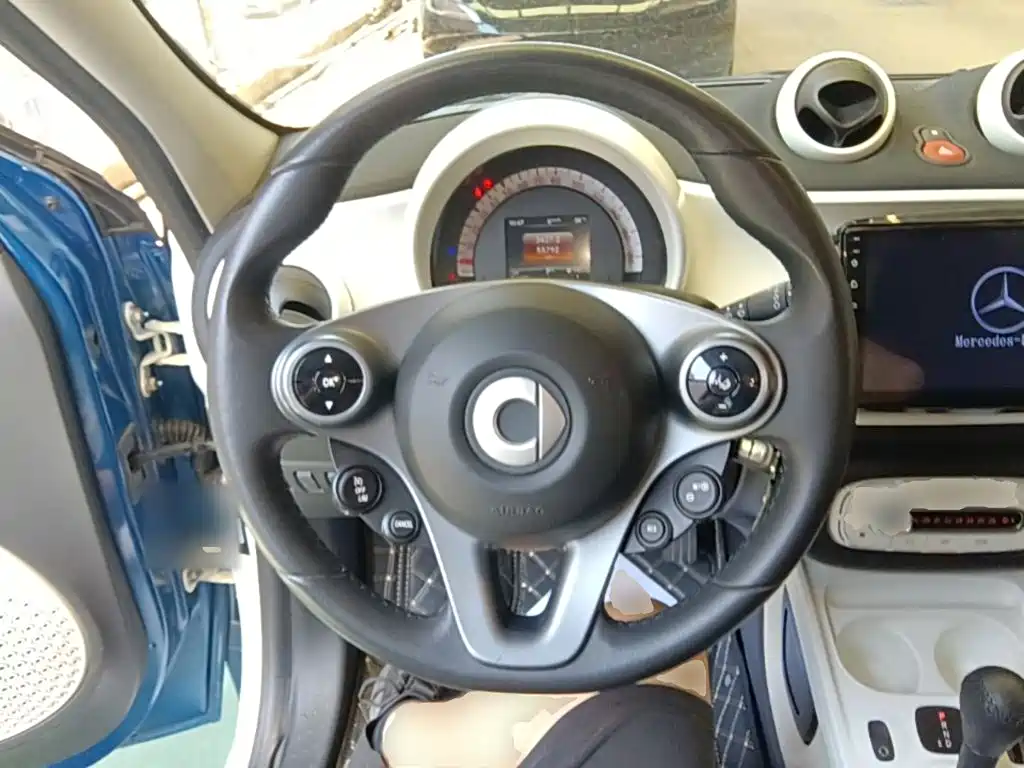 smart forfour 2017 2016 1.0L 52kW Passion Edition