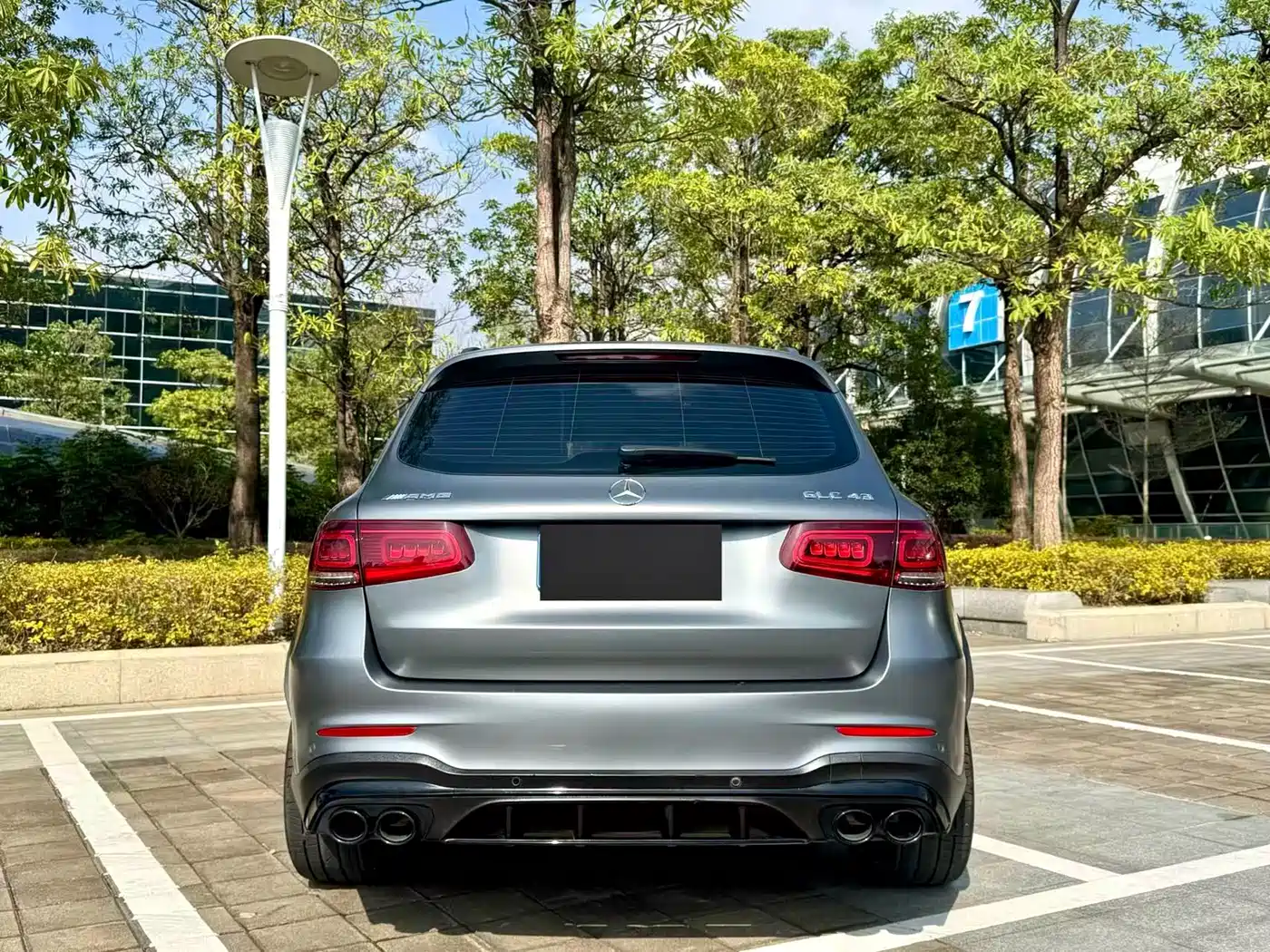 MERCEDES-BENZ GLC AMG
