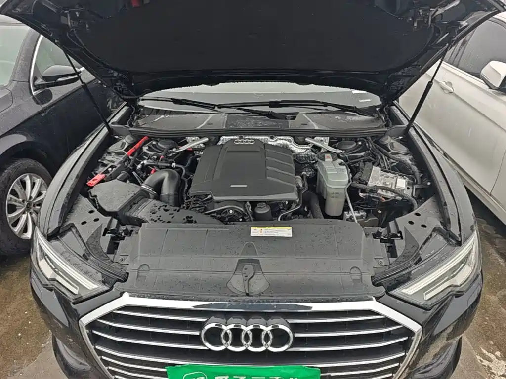 Фото 20 - Audi A6L