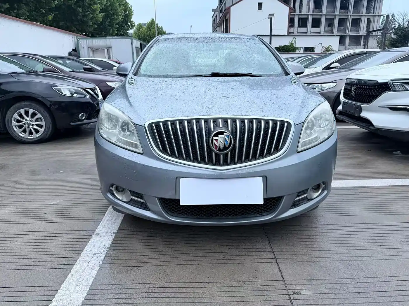 Photo 2 - Buick Excelle