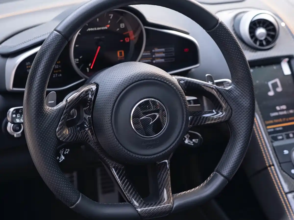 Photo 14 - McLaren 12C