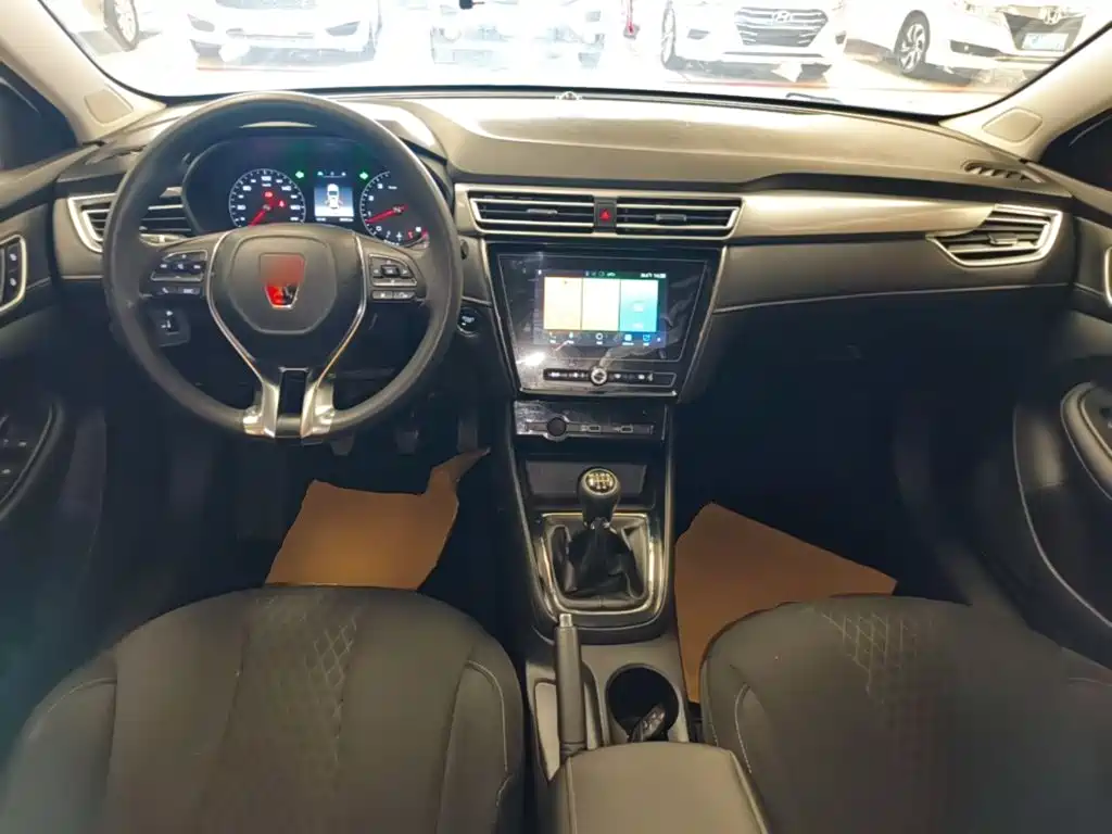 Roewe i5 2019 2019 1.5L Manual 4G-Connected Langyue Edition