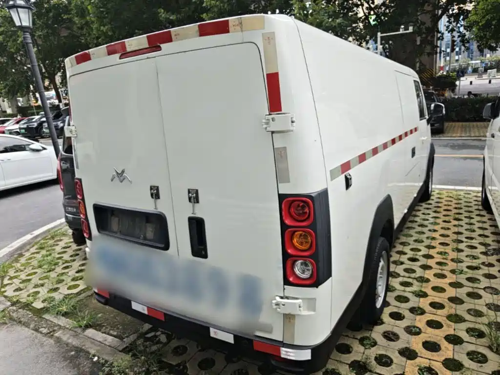 Singulato Gonow Shuai Ling 2022 2023 Standard Range 41.93kWh Tianjin Hengtian