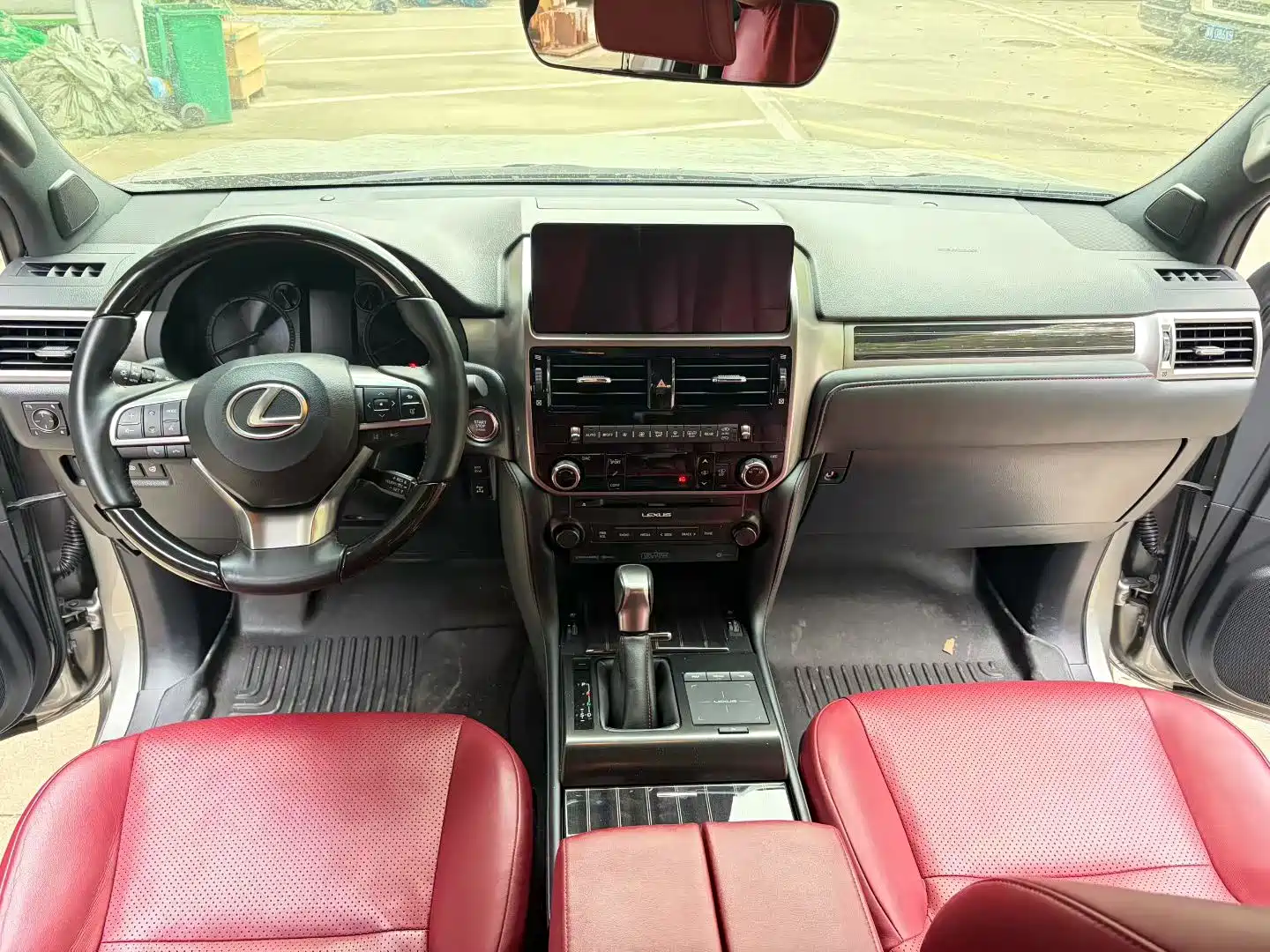 Photo 2 - Lexus GX