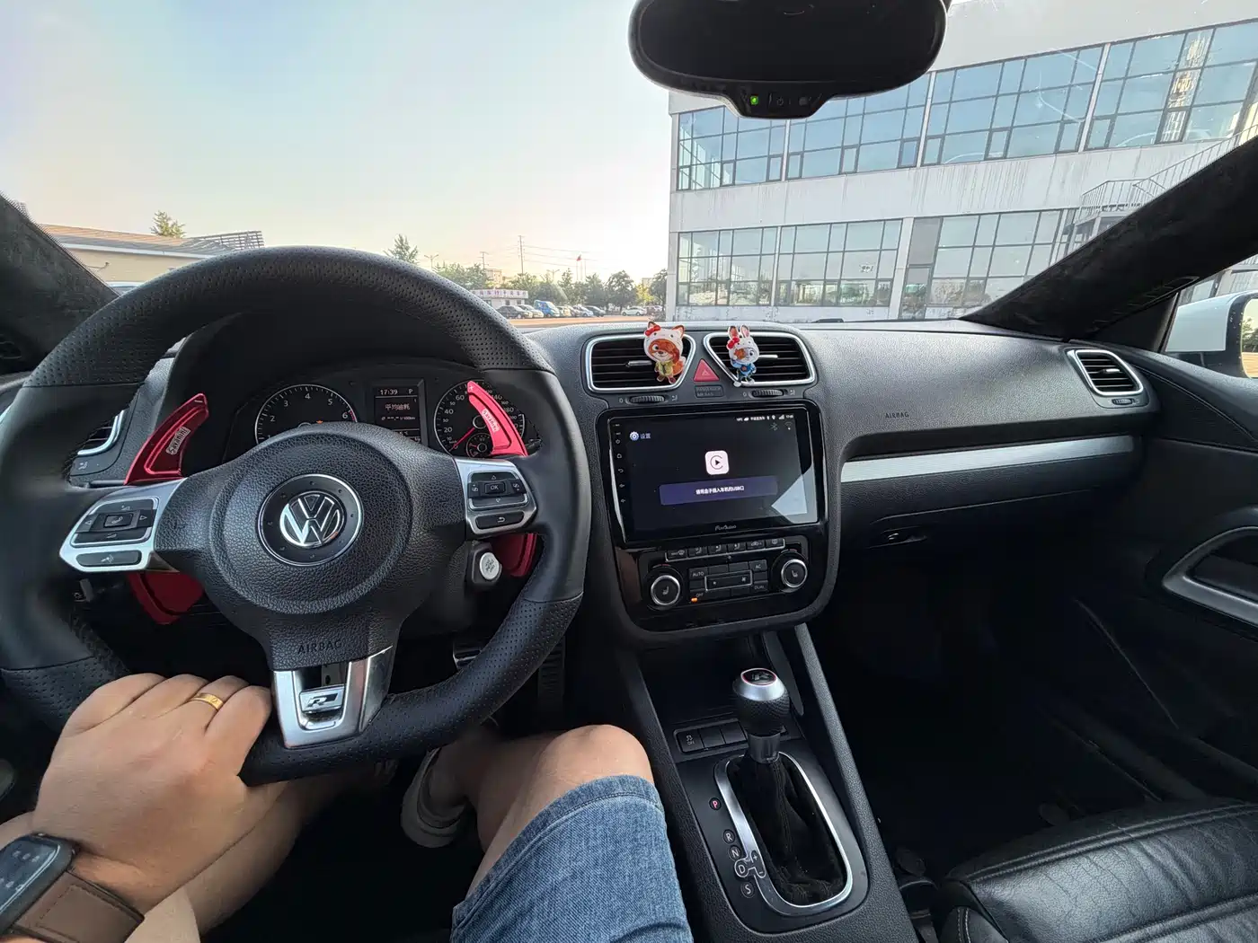 Photo 8 - Volkswagen Scirocco