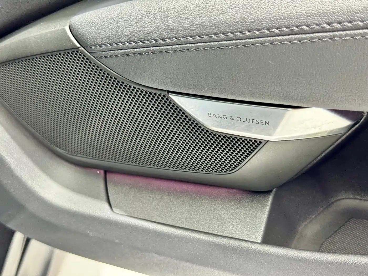 Audi e-tron GT 2024 2023 Base Model