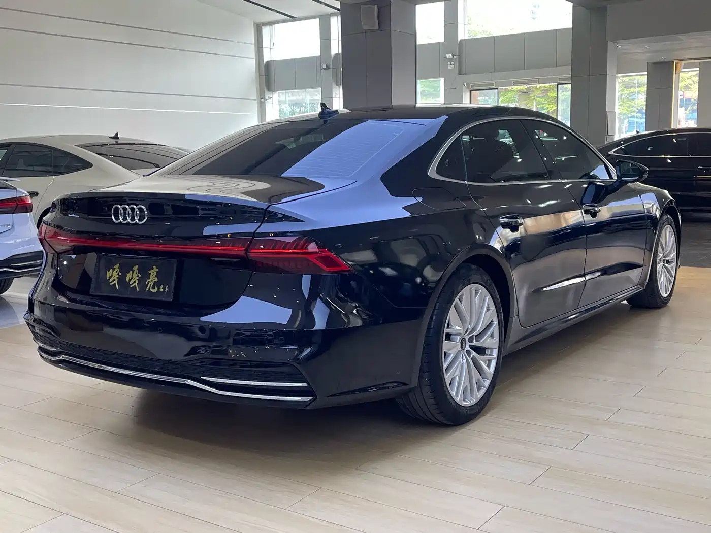 AUDI A7L