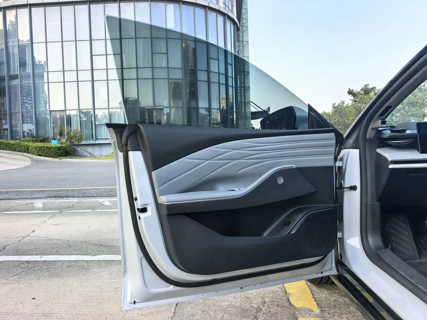 Geely Galaxy Galaxy E8 2024 2024 665km RWD Starship Voyager Edition