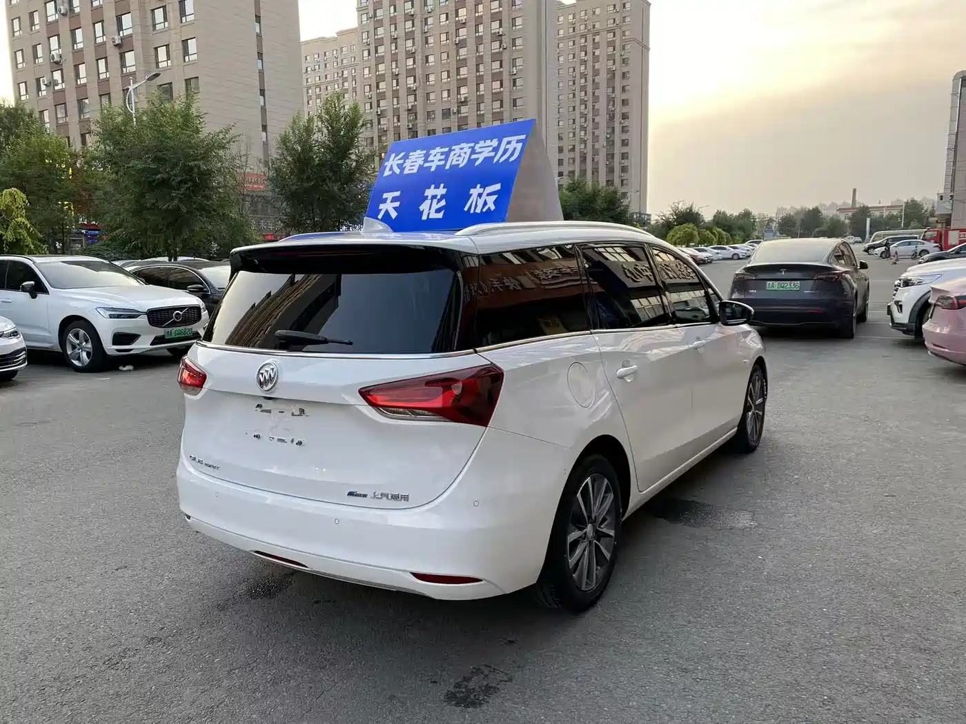 Buick GL6 2022 2021 323T Mild Hybrid Connected Premium Trim