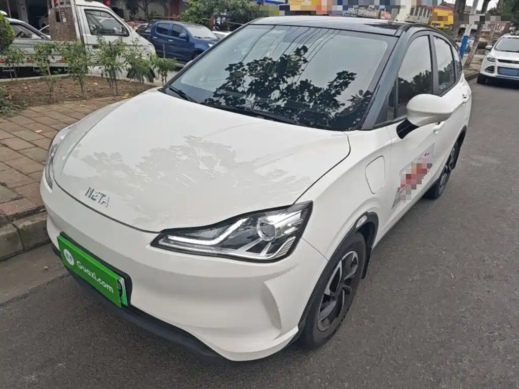 Nezha Auto Nezha V 2021 Standard Range Entertainment Upgrade