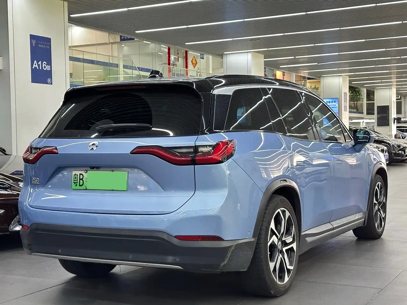 NIO ES8 2018 2018 Founder Edition