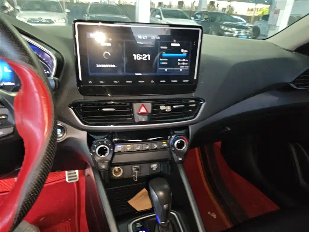 Hyundai Fista 2019 280TGDi Sport Edition China VI фото 13