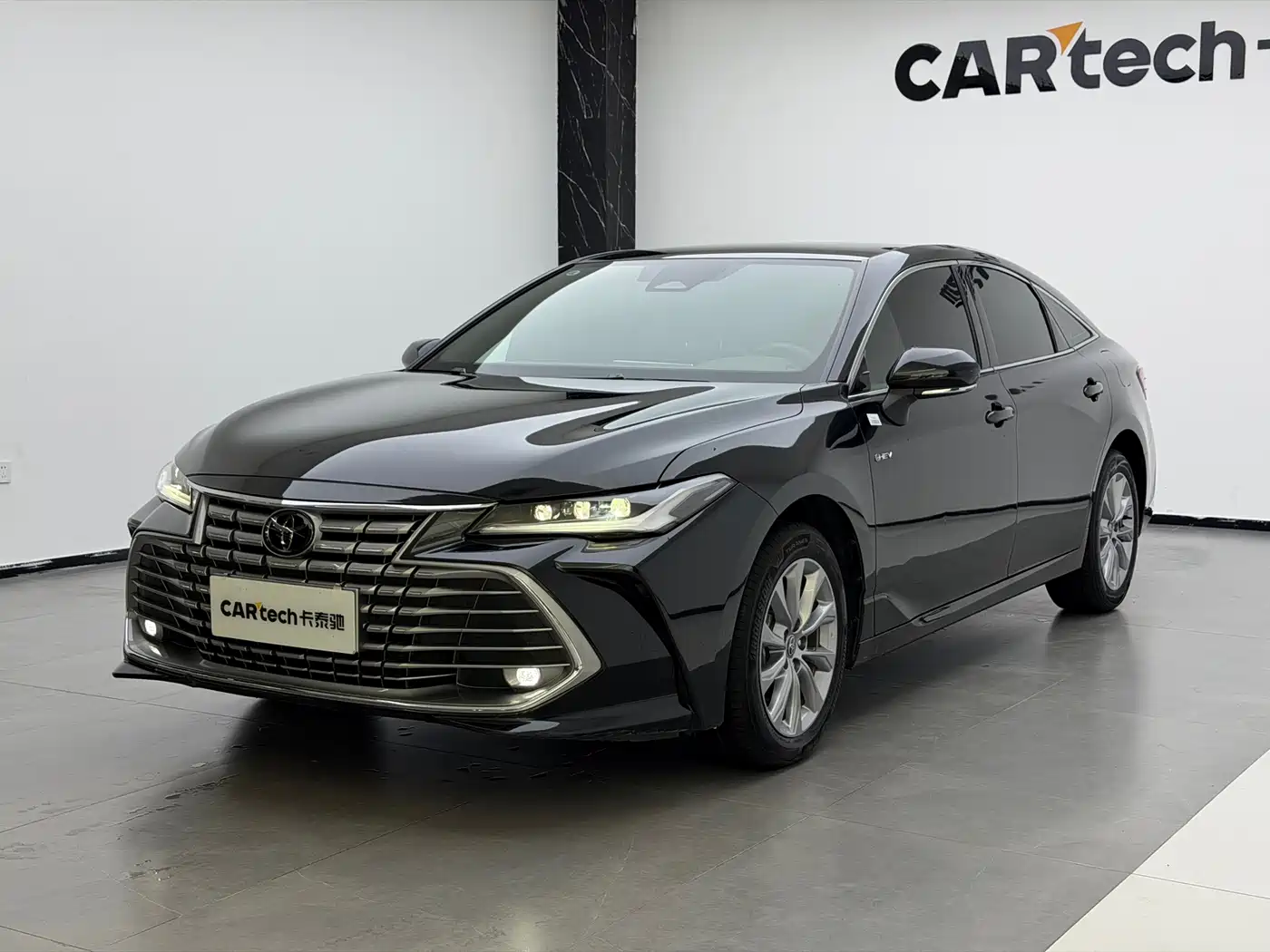 Toyota Avalon 2024 Model Hybrid 2.0L Premium Selection Edition