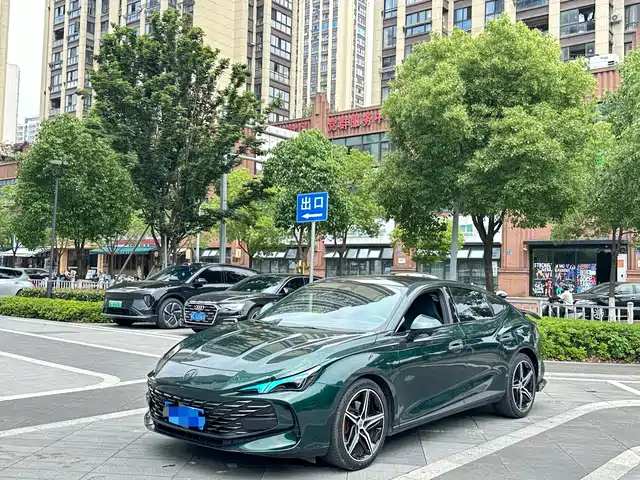 MG 7 2023 2.0T Automatic Hunting Beauty Luxury Edition