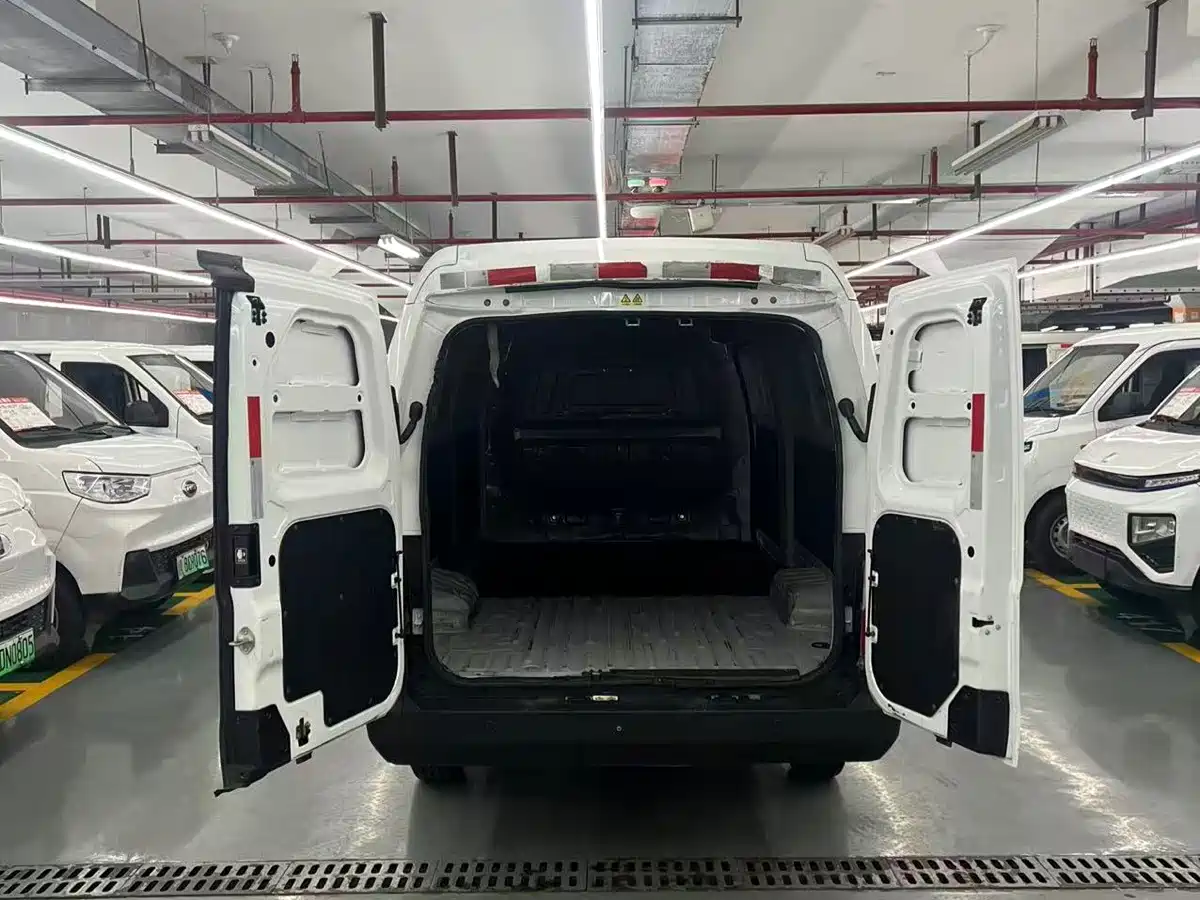 Karry Jiangtun E7 2025