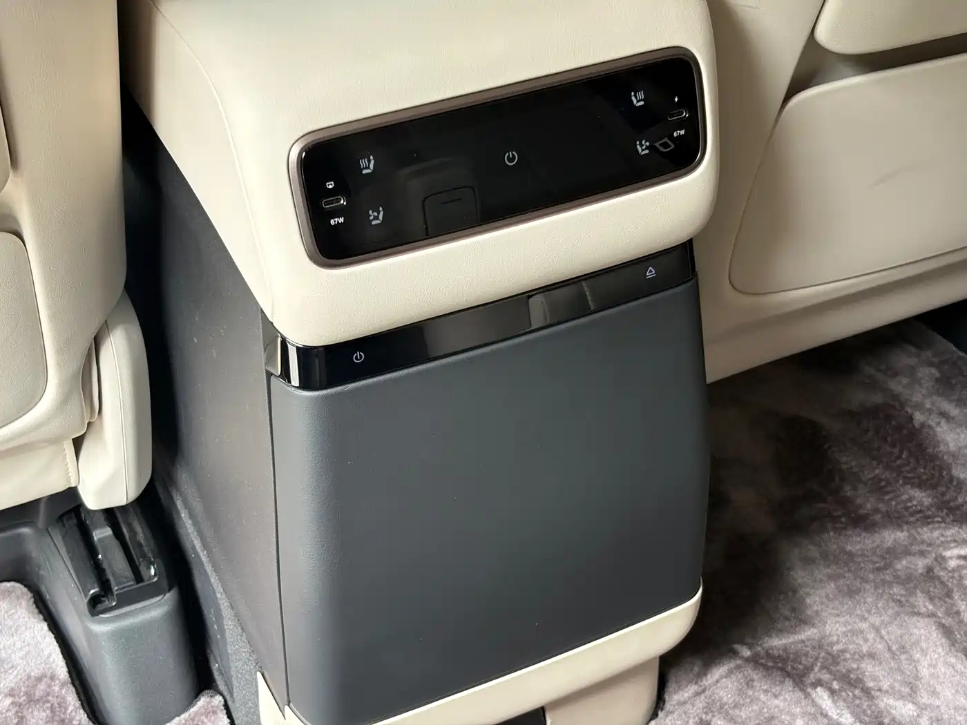 Li Auto MEGA 2025 2025 Model Home Family Special Edition