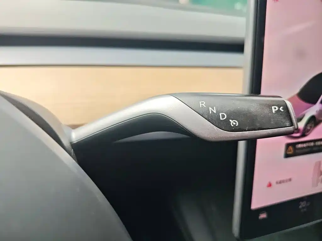 Фото 7 - Tesla Model 3