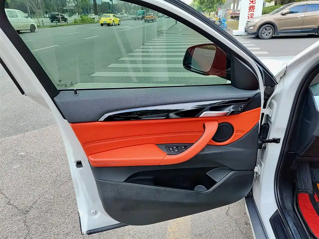 BMW X2 2020 sDrive20i M Off-Road Package фото 6