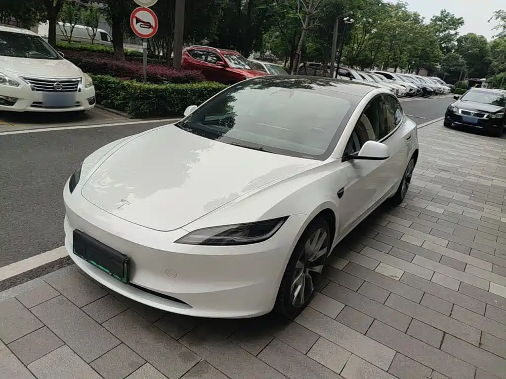 Tesla Model 3 2023 Long Range All-Wheel Drive