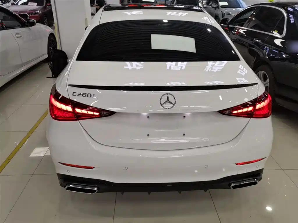 Mercedes-Benz C-Class 2023 Facelift II C 260 L Night Edition фото 4