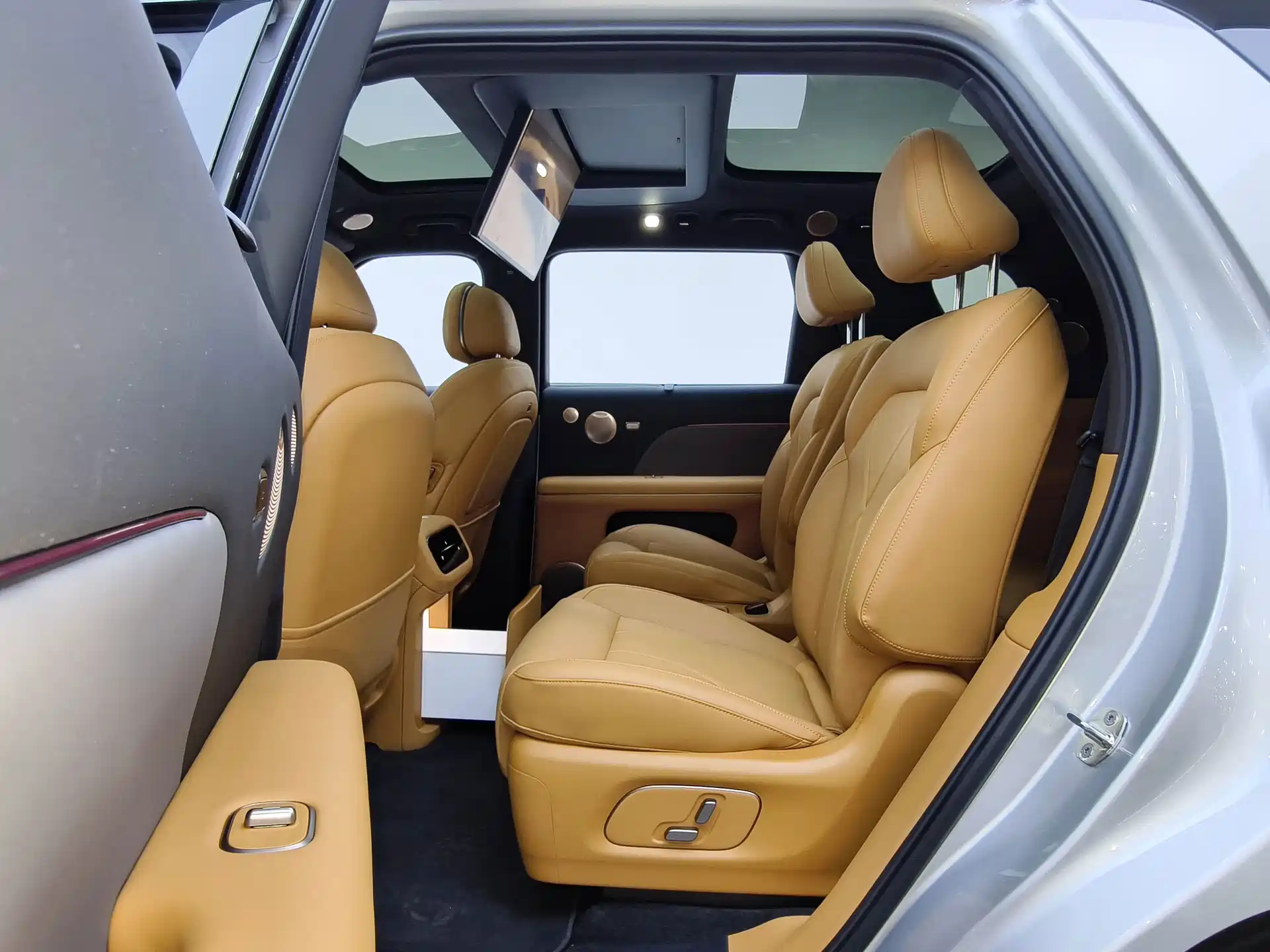 Фото 9 - IM Motors IM LS8