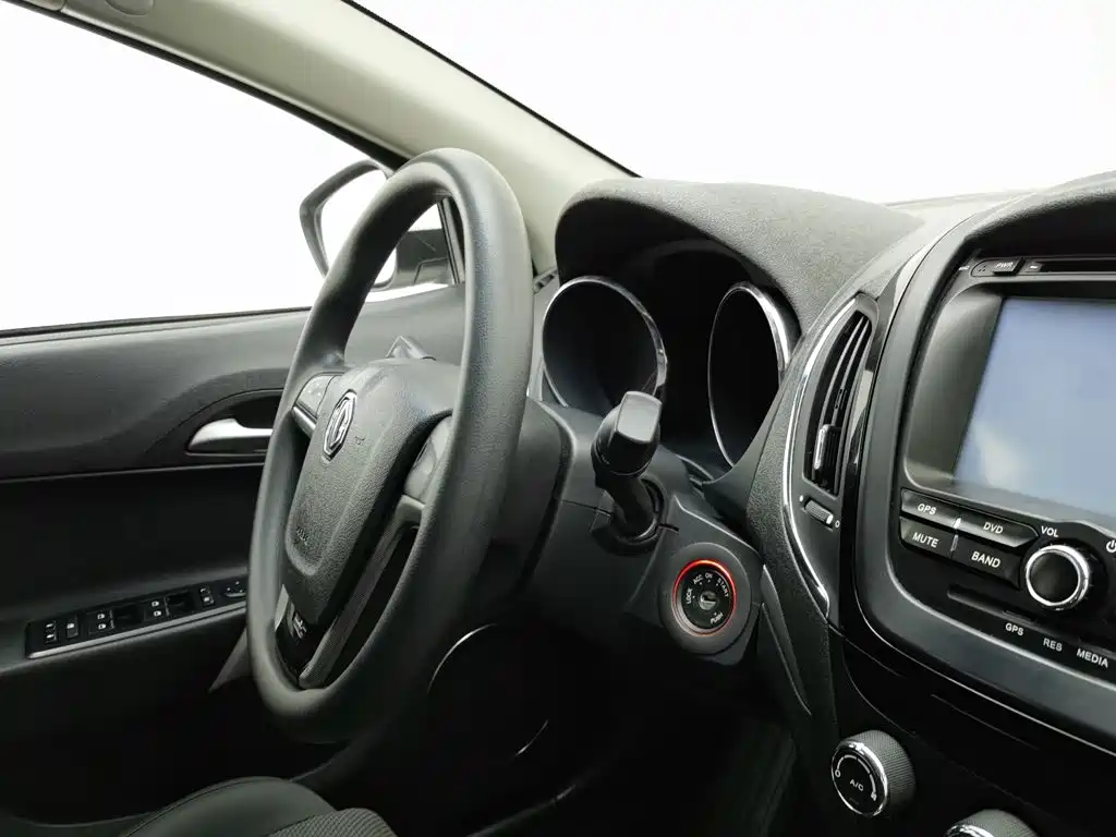 MG MG5 2013 2012 1.5L Automatic Luxury Edition