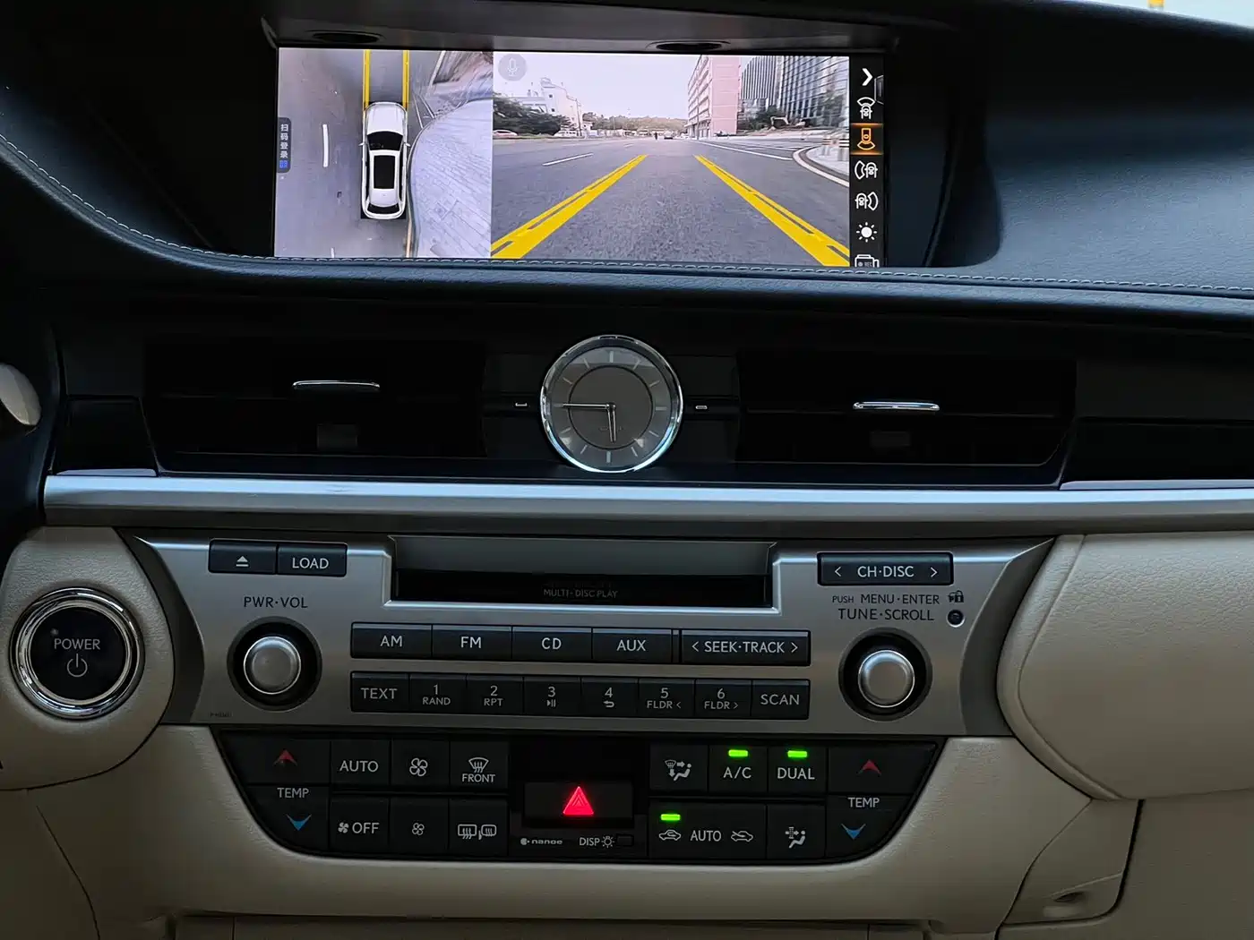 Фото 7 - Lexus ES