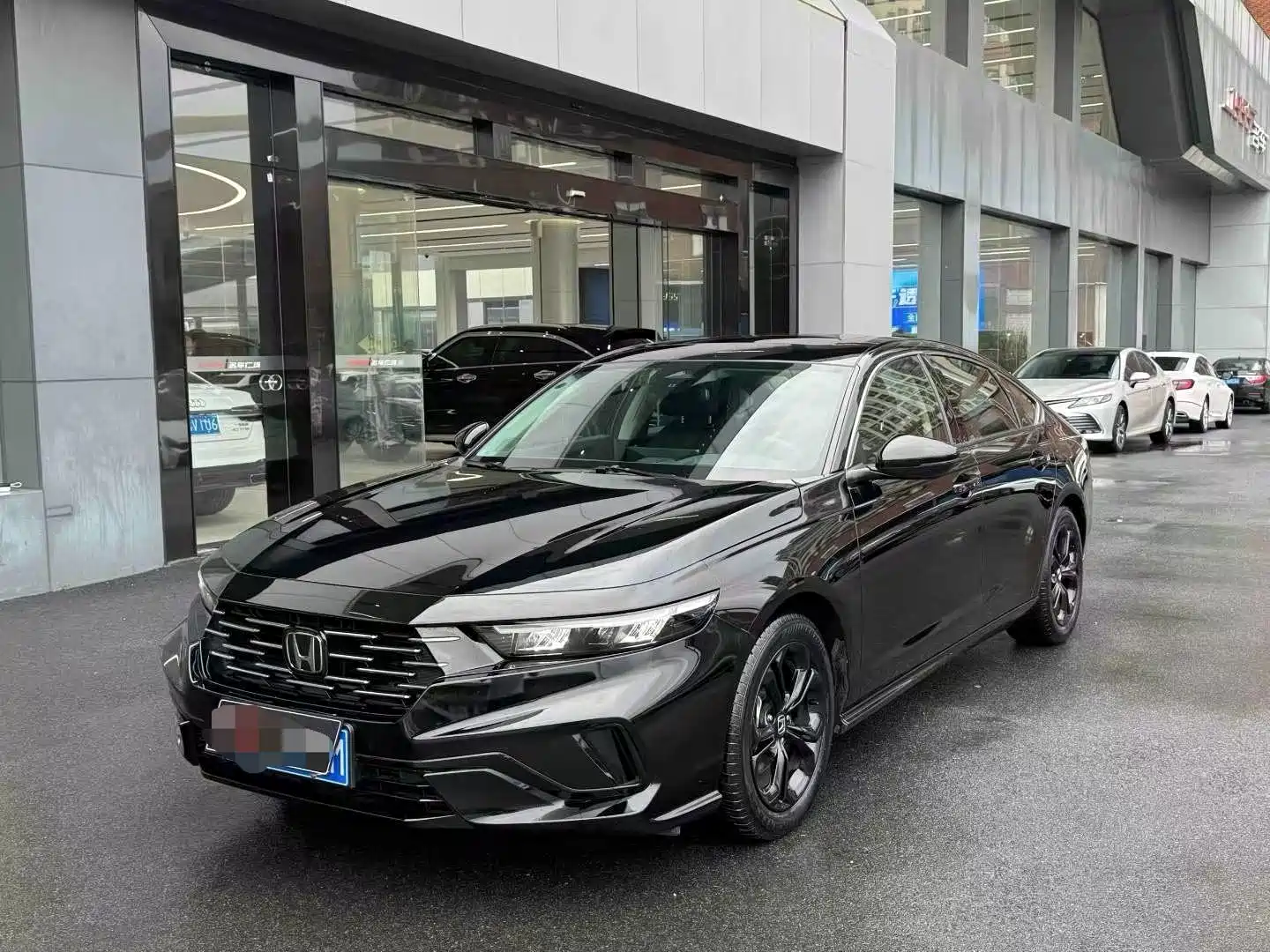Фото 1 - Honda Accord