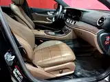 Фото 25 - Mercedes-Benz E-Class