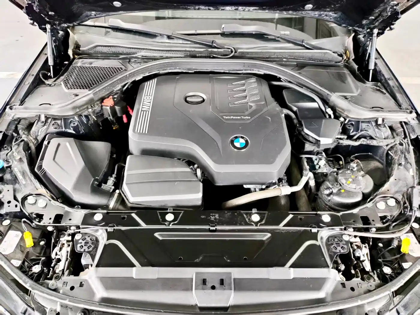 BMW 3 Series 2024 325Li M Sport Package фото 11