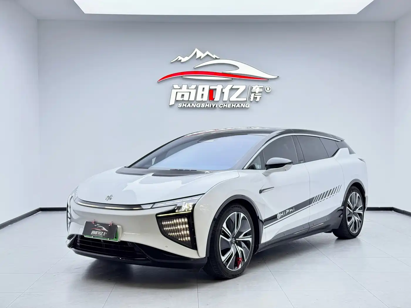 HiPhi X 2022 Pioneer 6-Seater Long Range