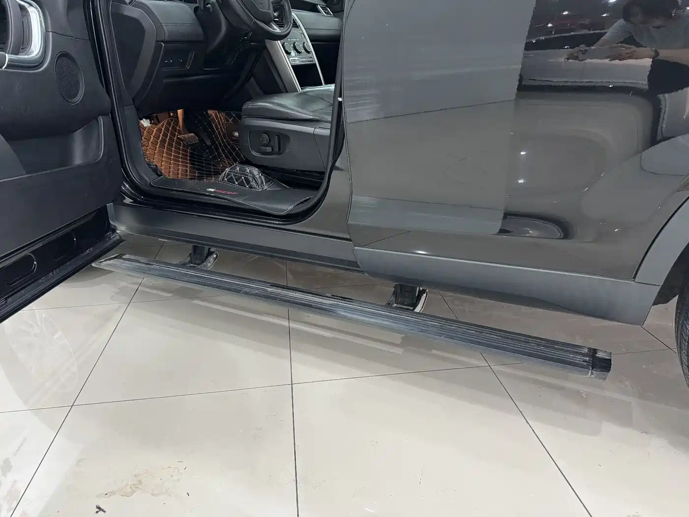Land Rover Discovery Sport 2018 240PS SE Edition фото 15
