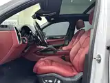 Фото 8 - Porsche Cayenne
