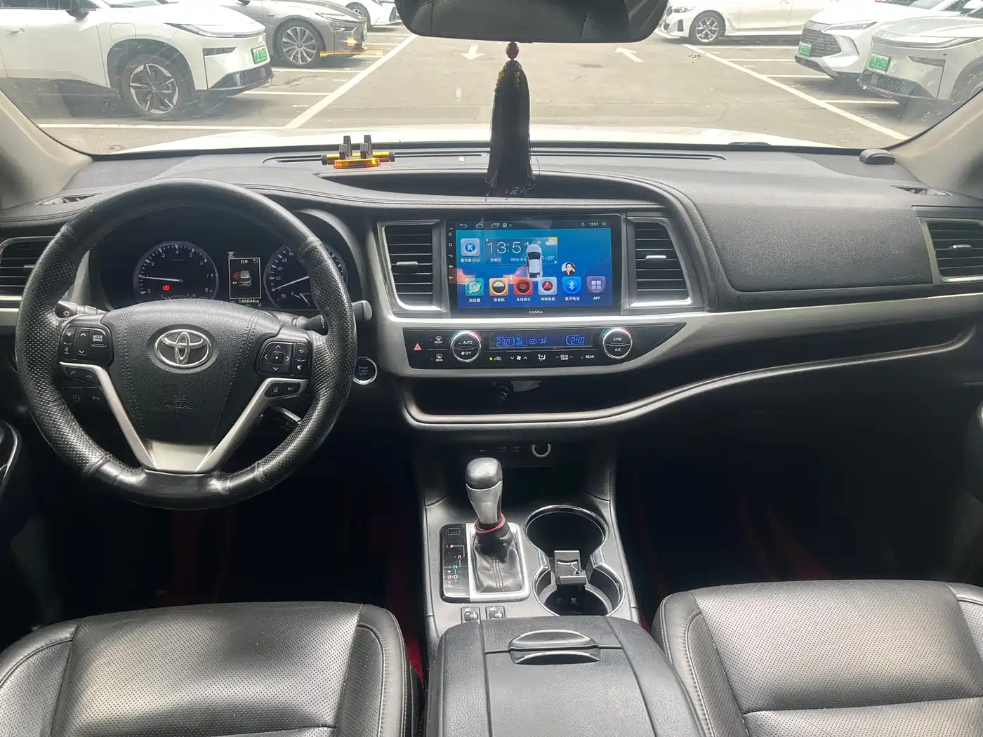Фото 9 - Toyota Highlander
