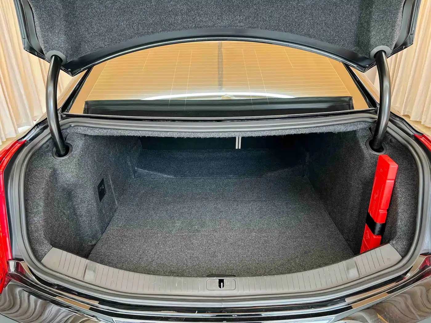 Cadillac XTS 2015 28T Luxury фото 33