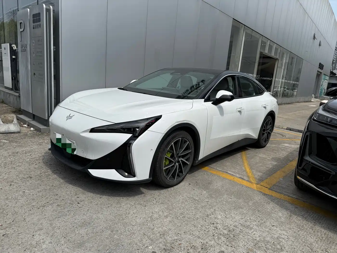 ARCFOX EXTREME FOX POLAR FOX ALPHA S5