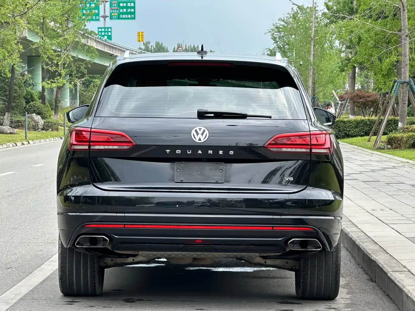 Volkswagen Touareg 2019 3.0TSI Sharp Edge Edition China VI фото 5