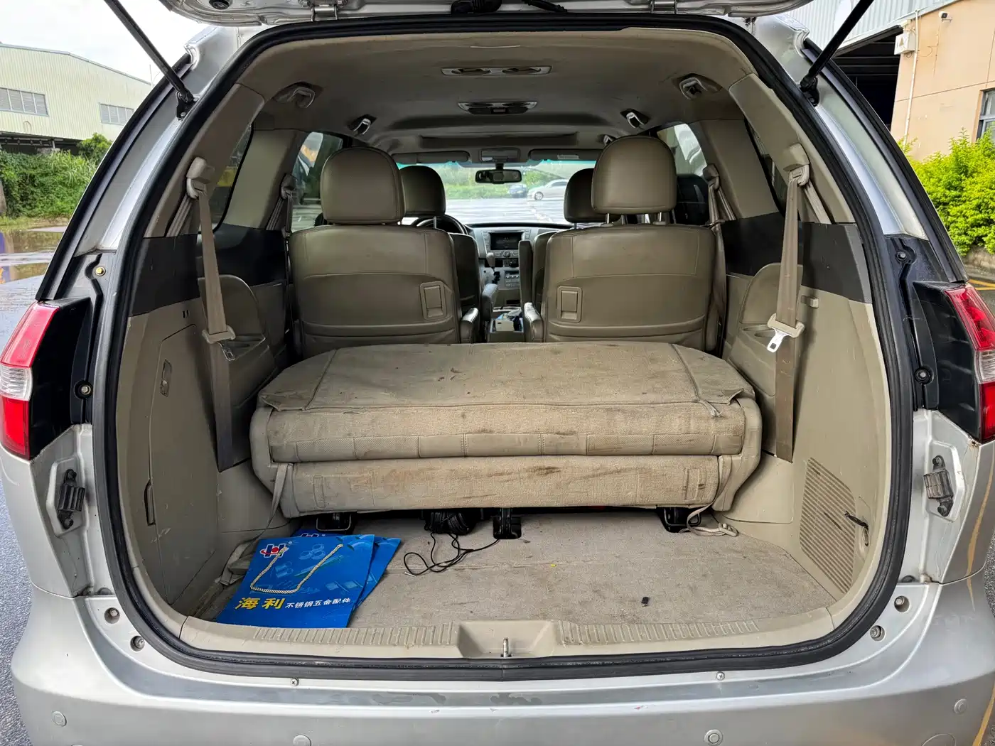 BYD M6 2013 2013 2.4L Automatic Premium