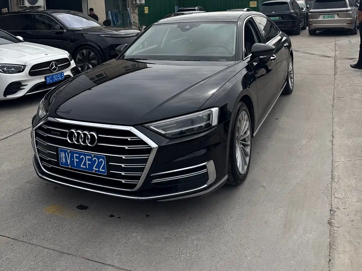 Photo 1 - Audi A8